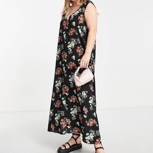 ASOS DESIGN Curve plunge neck maxi dress in black base red floral print, size 20